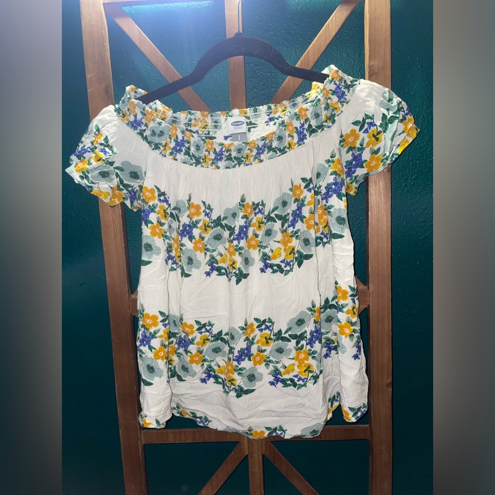 Old Navy White Floral Blouse